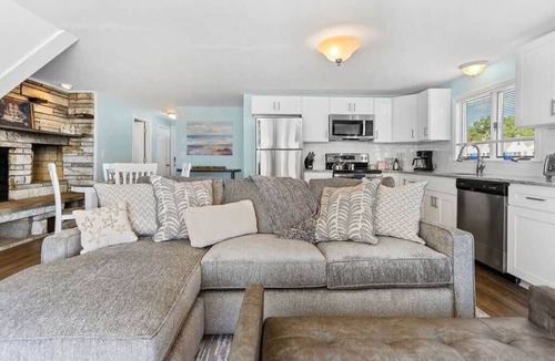 Rye Apartment | Snug Seaside | Views From Couch | Walk to Beach