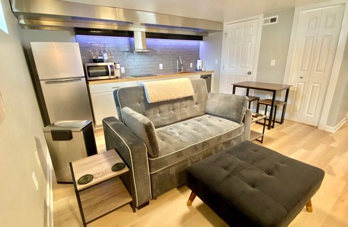 Cheyenne Apartment | Snuggle into Sweet Seclusion - No Cleaning Fee!