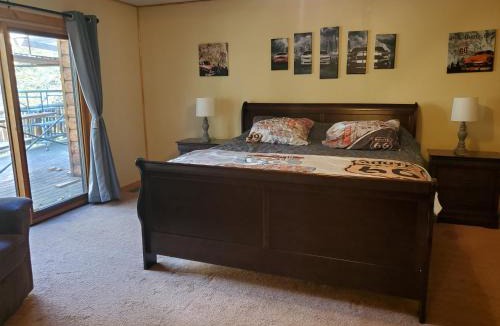 Newport Bed & Breakfast | Snyder's Knob