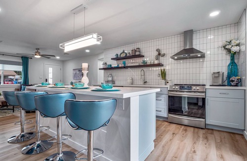 Maryvale House | So charming! Perf for spring break, golf, baseball and visiting colleges!