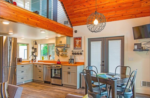 Oroville House | So close to the water!