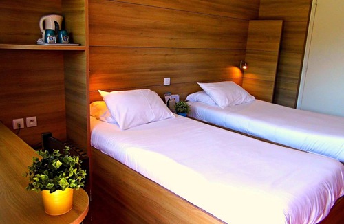 La Creche Hotel | SO'LODGE Hôtel Niort A83