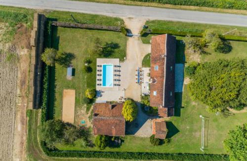 Feins-en-Gatinais Villa | So Villa Bergerie 45 - Heated pool - Soccer - Jacuzzi - 1h30 from Paris - 30 beds