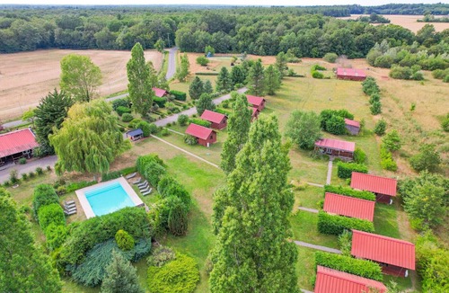 Sainte-Genevieve-des-Bois Villa | So Villa les Cabanes (45) - Heated swimming pool - City Stadium - 1h30 Paris - 62p