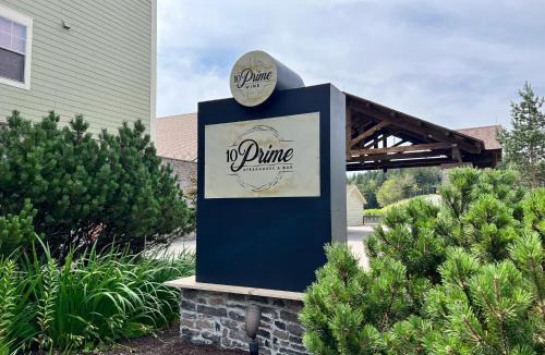 Edray Apartment | Soaring Eagle 203 Next To Slopes Underground Parking Hot Tubs Locker
