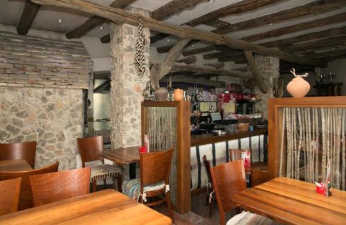 Cove Parja Bed & Breakfast | Sobe "šime & Joso" - Knin