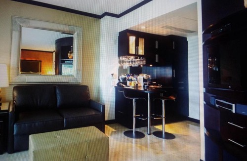 South Beach Apartment | SoBe Ocean Drive Suites