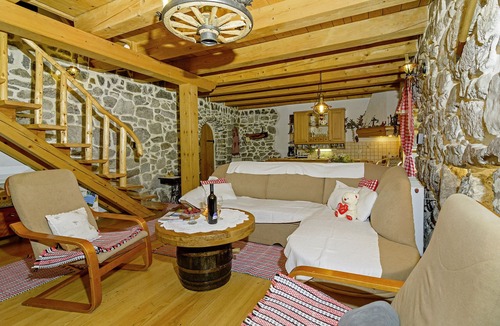 Presika House | Sobol in Kočičin (Haus für 6-9 Personen)