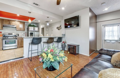 Hawthorne Apartment | SoCal Launchpad: 3BR Home in Hawthorne
