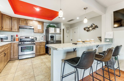 Hawthorne Apartment | SoCal Launchpad: 3BR Home in Hawthorne