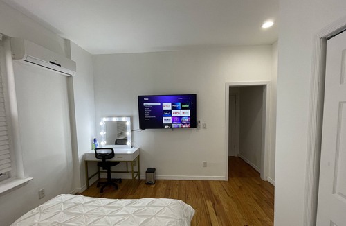 Bella Vista House | Society Hill / Roku 4k Streaming