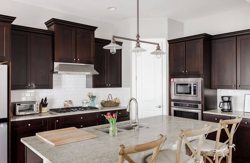 Travis Heights House | SoCo Craftsman ~ Walk to Shops, Cafés, Parks
