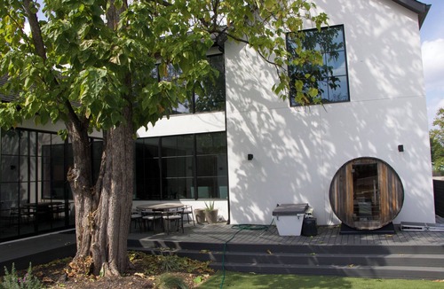 Greater South River City House | SoCo Social Club: Sleeps 14 w/Pool, Hot Tub Speakeasy
