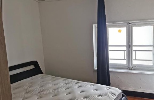 Saint-Jean-du-Bruel Apartment | Soda