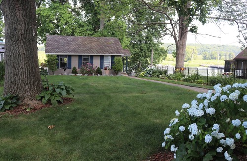 Wolcott Cottage | Sodus Bay - 'Quiet Waters'