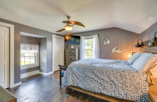 Sodus Point House | Sodus Point Home - Walkable to Beach!