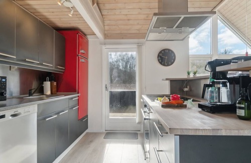 Vibæk Strand House | "Soeren" - 300m from the sea by Interhome