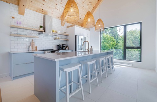 Ste Anne de Beaupre Ski Chalet | Sofa Villas - Outdoor Chalet at Mont Sainte-Anne