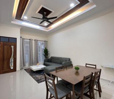 Kampung Telaga Mengkudu House | Sofea's Homestay