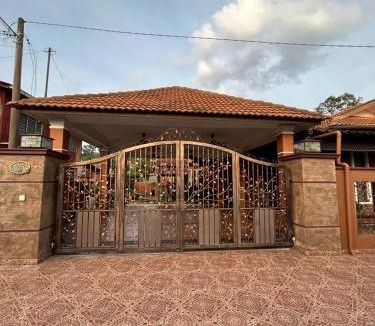 Dusun Tua Villa | Sofia Adila Homestay