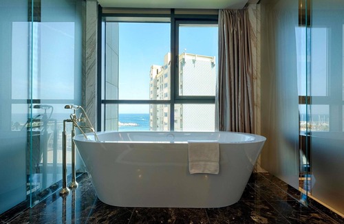 Barceloneta Hotel | Sofitel Barcelona Skipper