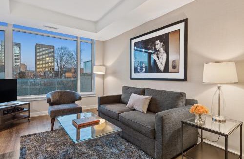 Centretown West Apartment | SOHO Residences Champagne