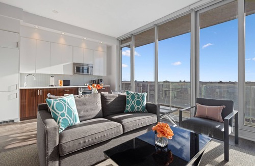 Centretown Apartment | SOHO Residences Lisgar