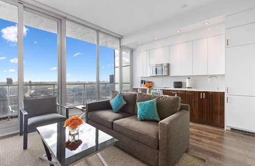 Centretown Apartment | SOHO Residences Lisgar