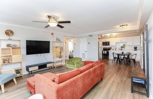 Cottage Line Apartment | Sojourn 2 BR Home with Deck Access & Ocean Views