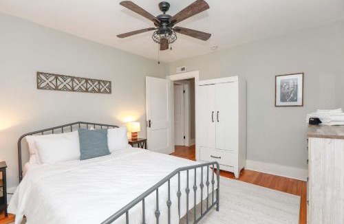 Ghent Apartment | Sojourn at Colley Manor Unit 2