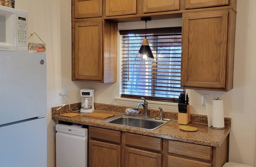 Paradise Cottage | Sojourn at Sunflower