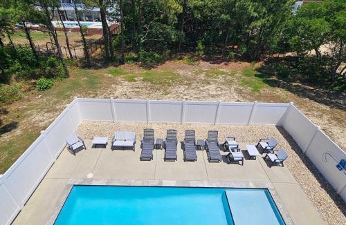 Whalehead Beach House | Sojourn Corolla 6 Bedroom POOL