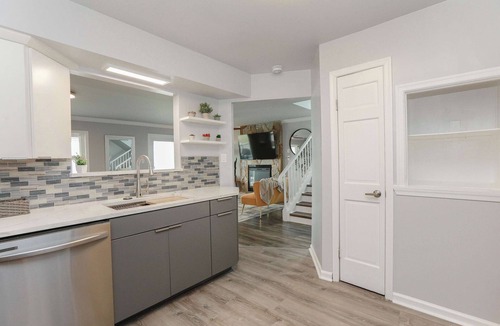Willoughby Spit Apartment | Sojourn Dune Cottage Beach Front Bliss 3 BR 3 BA