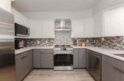 Willoughby Spit Apartment | Sojourn Dune Cottage Beach Front Bliss 3 BR 3 BA