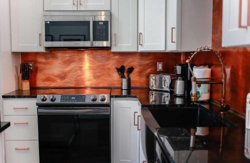Chic's Beach Apartment | Sojourn Steps to the Beach Sleeps 4