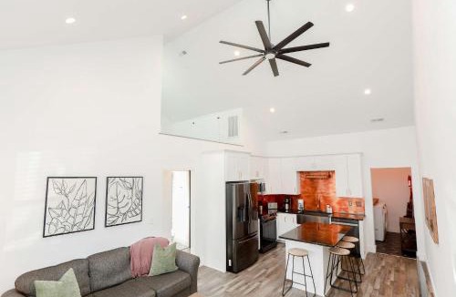 Chic's Beach Apartment | Sojourn Steps to the Beach Sleeps 4