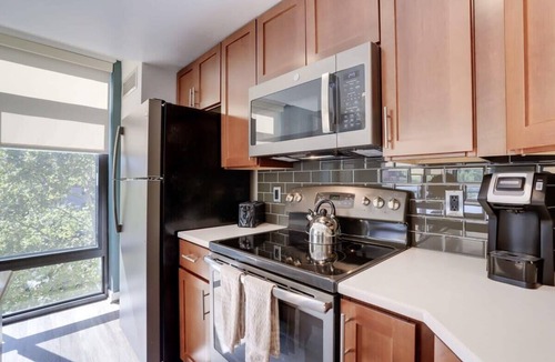 Ballston Apartment | Sojourn | VA Square | 2 BR NEW