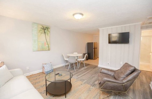 Willoughby Spit Apartment | Sojourns Spit 2 BR Beach Shack 1278WOV#2