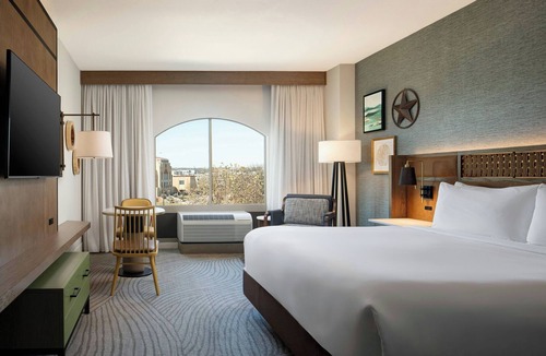 Downtown San Antonio Hotel | Sol Cypress San Antonio; Marriott Tribute Portfolio