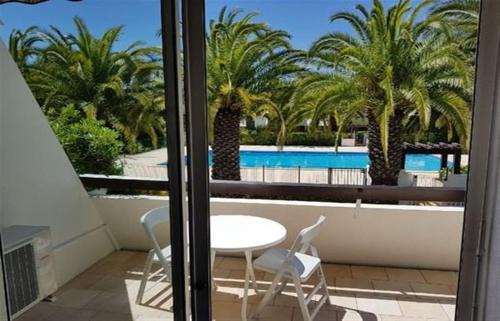 La Petite Motte Apartment | Sol-y-Days Cyprianes appartement moderne avec piscine