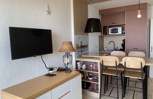Le Couchant Apartment | Sol-y-Days Escale, crossing apartment facing the sea