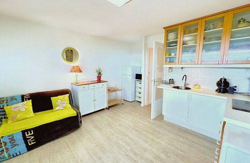 La Petite Motte Apartment | Sol-y-Days Fleurie 2, beautiful appartement with Pool and parking