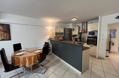 Le Couchant Apartment | Sol-y-Days Indigo, large luxury apartment close to the beaches