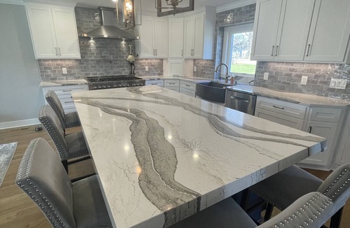 Bay Village House | Solar Eclipse- family friendly