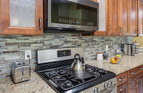 Milton House | Solar Pool & Fun|4BR Milton