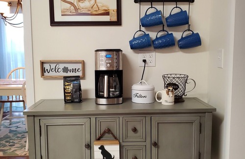 Warrenton House | Solar Powered 2bd home w/Boat parking & EV Charger