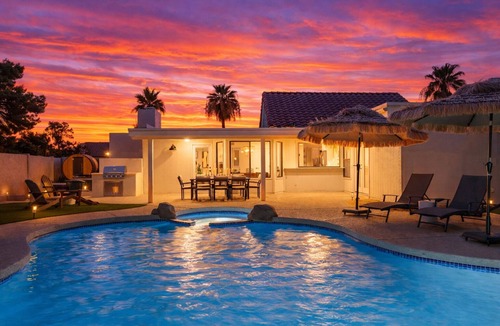 Santiago House | Solara - Pool & Spa -Fire pit- Sauna & Cold Plunge