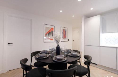 Manchester City Centre Apartment | Solaro at The Heim