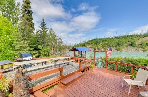 Funny River House | Soldotna Fishing Lodges w/Dock on Kenai River!