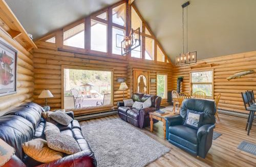 Funny River House | Soldotna Fishing Lodges w/Dock on Kenai River!